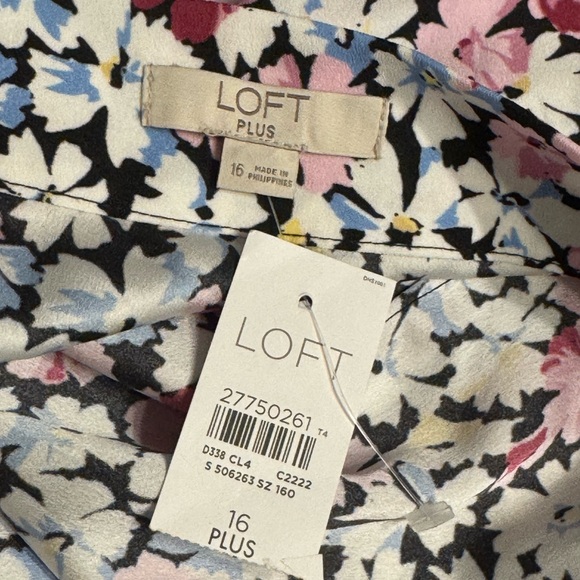 Loft Floral Blue and Purple White Floral Beach Resort Wrap Asymmetrical Skirt - Picture 8 of 8